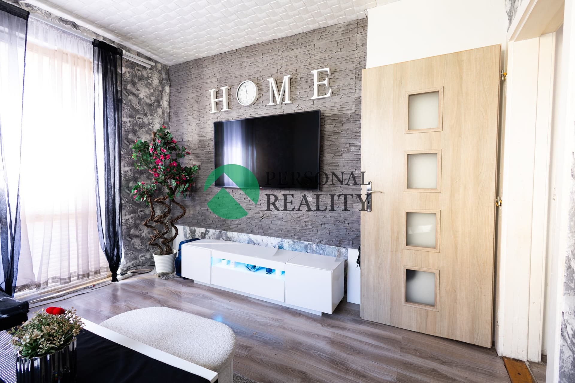 Prodej vícegeneračního domu 200 m², Zaječov - Kvaň, okr. Beroun