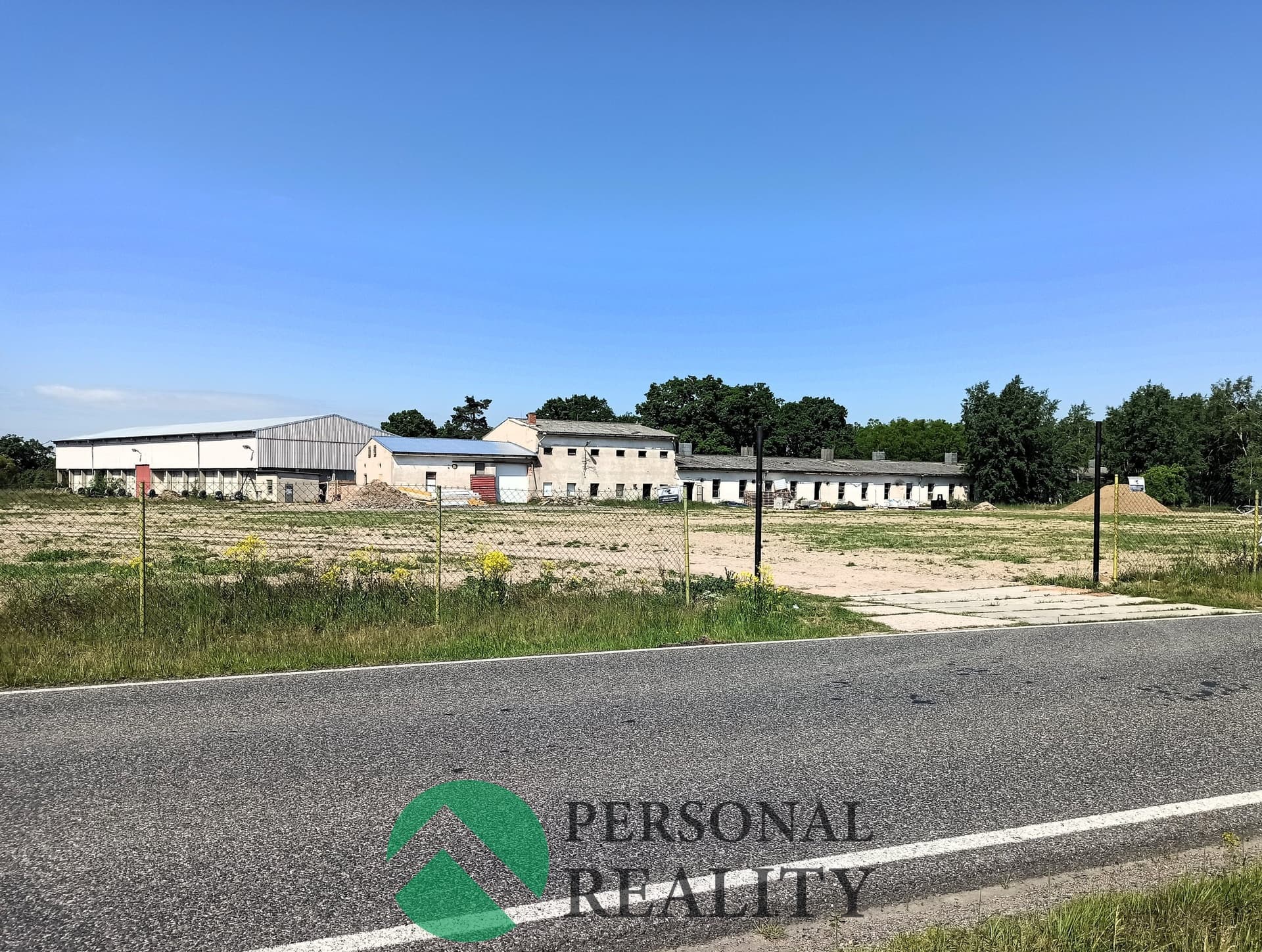 Prodej skladovacího prostoru 1200 m2, Krakovany - Božec
