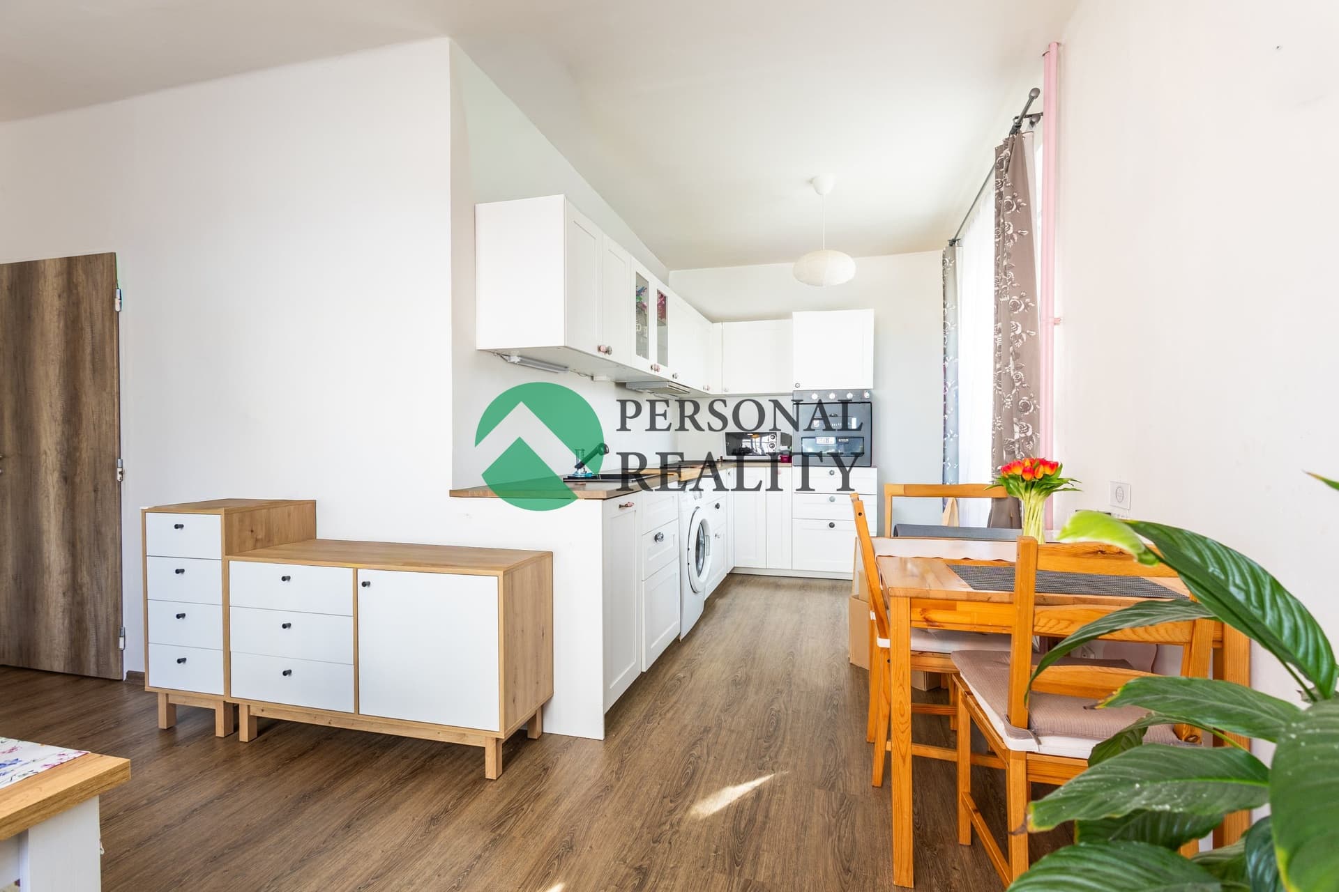 Prodej bytu 2+kk s balkonem 56 m2, ul. Josefa Hory - Beroun