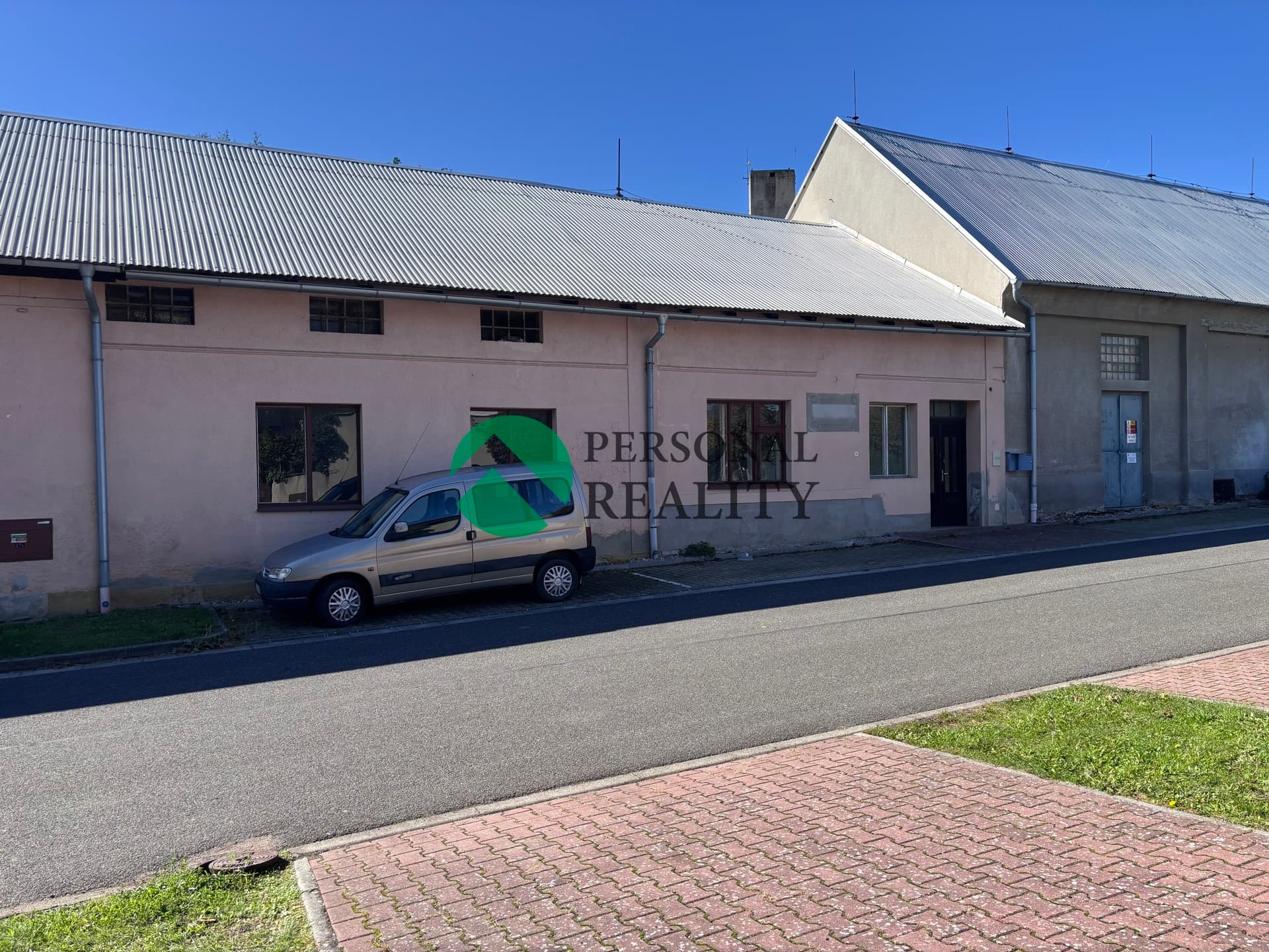 Pronájem skladu 172 m², Chlumec nad Cidlinou IV
