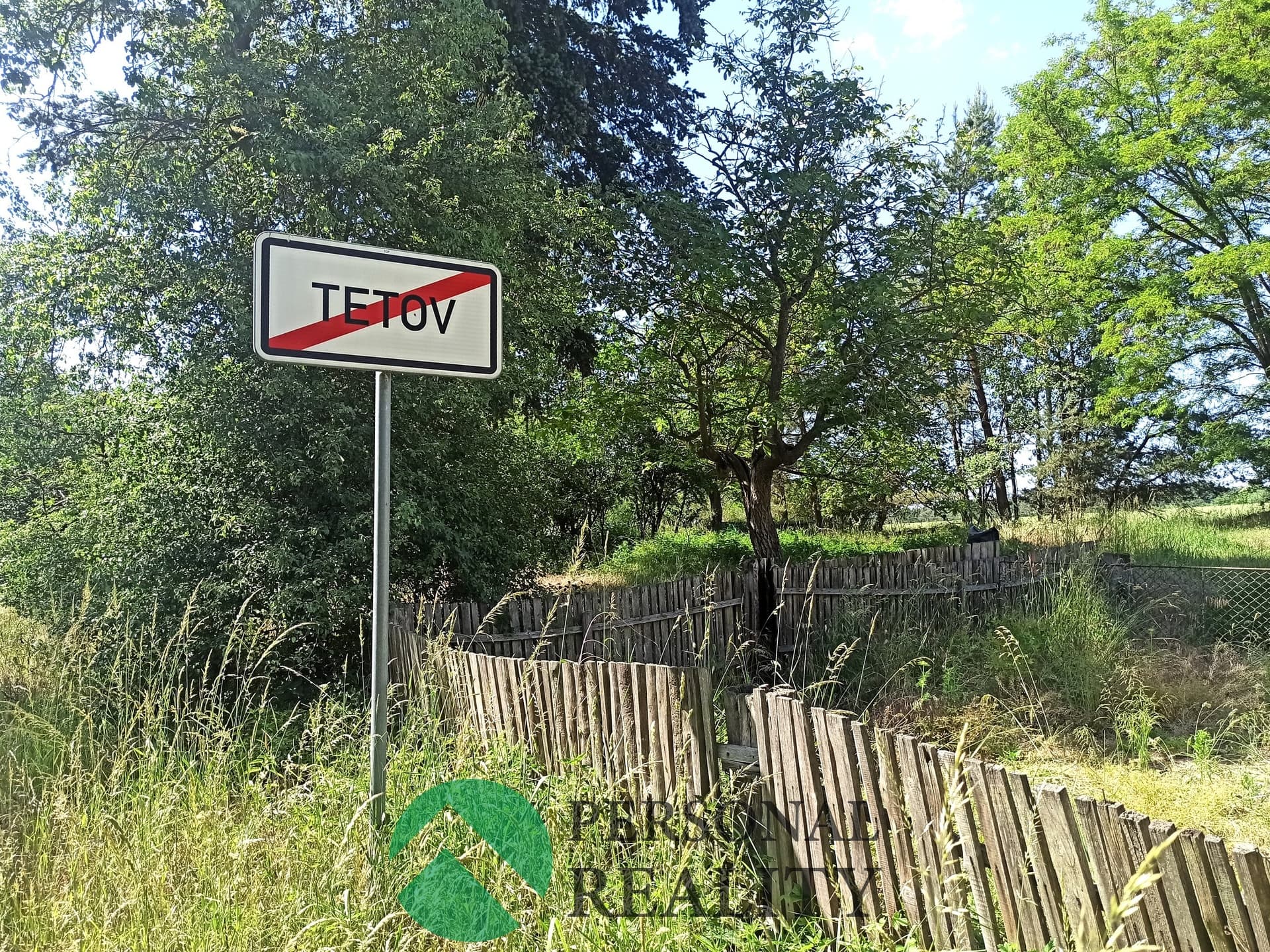 Prodej pozemku 890 m², Tetov